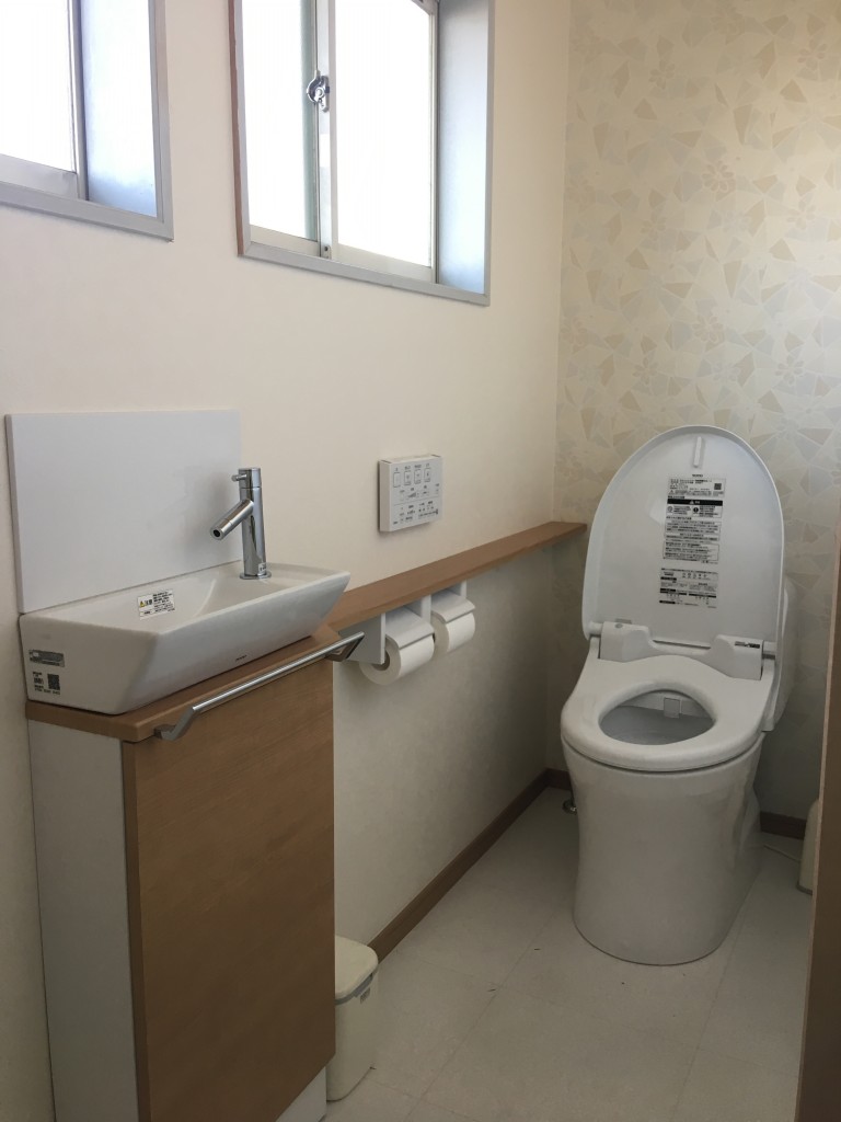 【山梨 リフォーム】　トイレ増築工事AFTER画像
