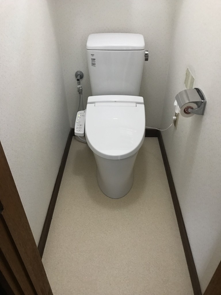 【山梨 リフォーム】  トイレ取替工事AFTER画像