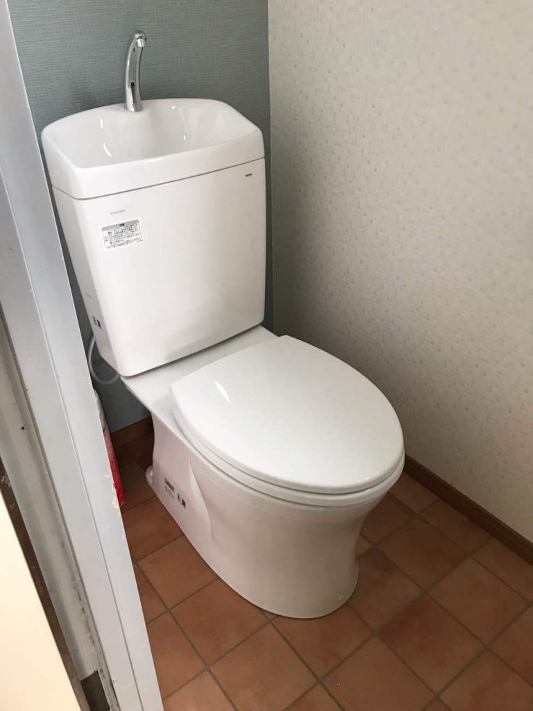 【山梨　リフォーム】和式→洋式トイレ工事AFTER画像