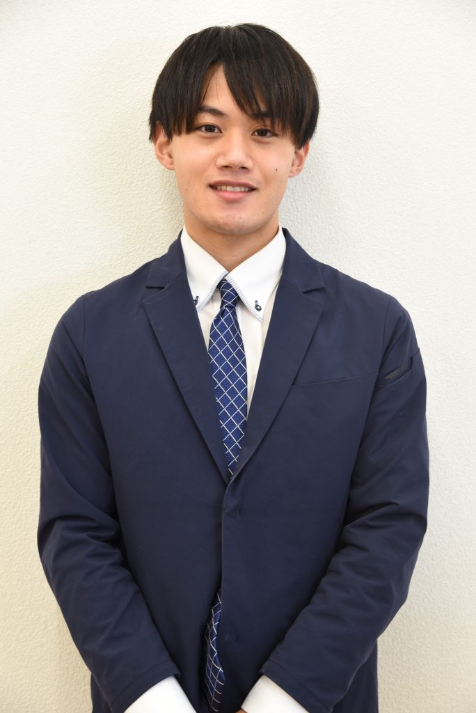 飯野 大輔