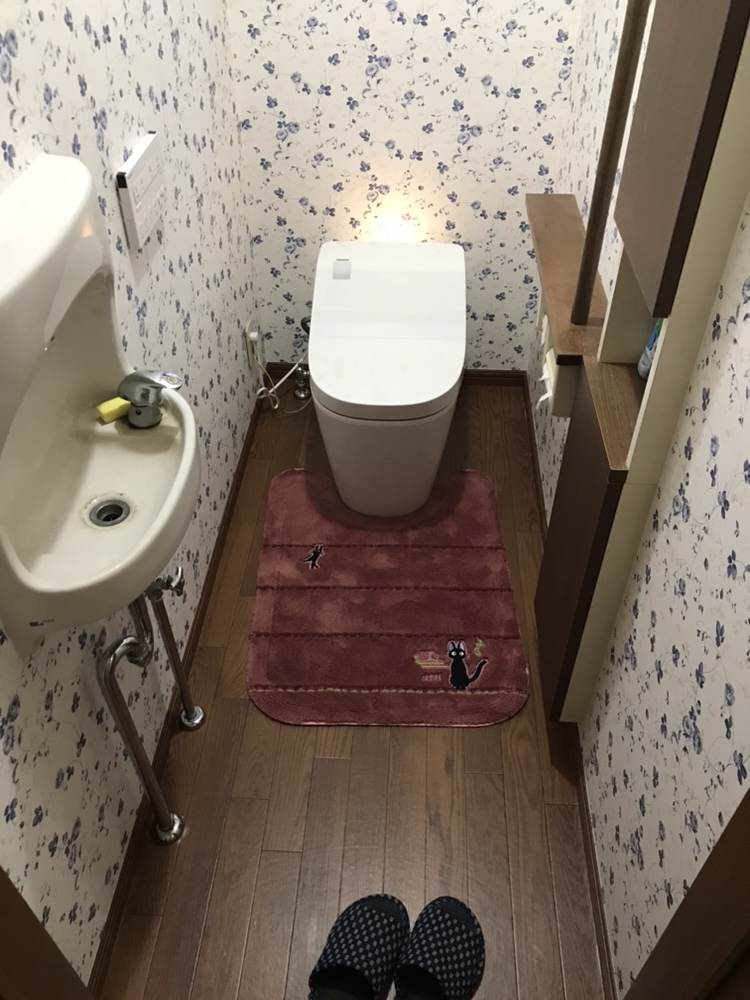 【山梨リフォーム】トイレ取替工事_Panasonic_アラウーノAFTER画像