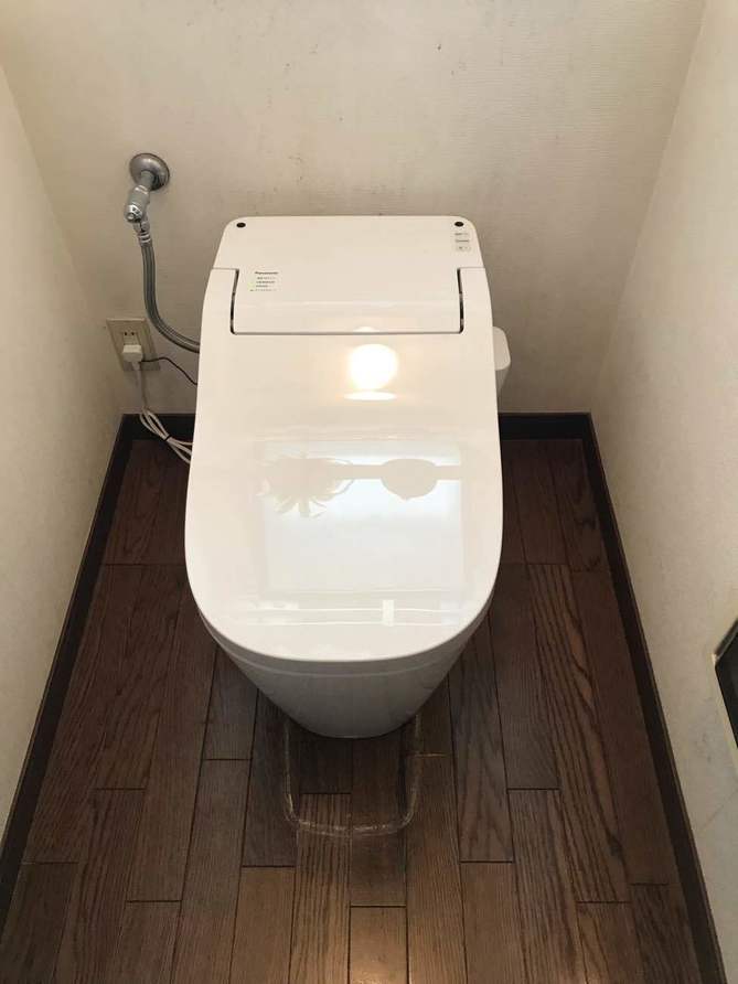 【山梨県】トイレ取替工事_Panasonic_アラウーノAFTER画像
