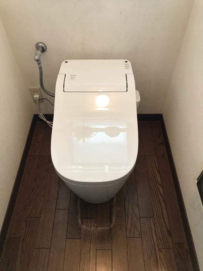 【山梨リフォーム】トイレ取替工事_Panasonic_アラウーノAFTER画像