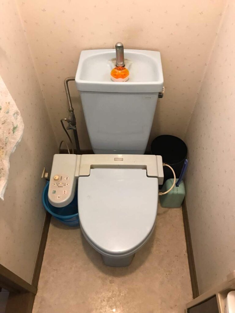 【甲府市】2階トイレ取替工事　I様AFTER画像