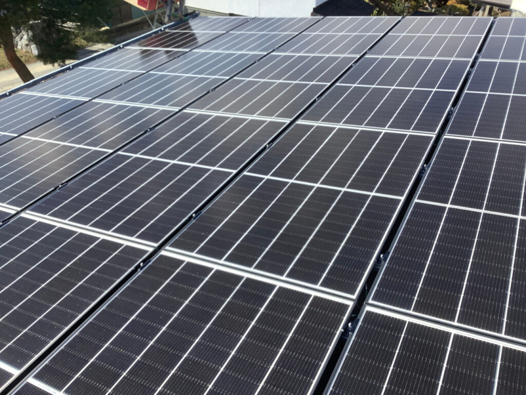 【山梨リフォーム】太陽光発電設置工事AFTER画像