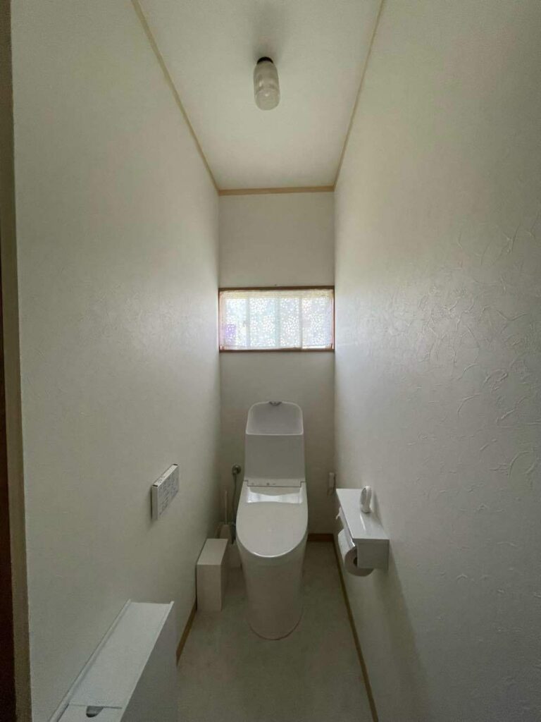 【甲州市リフォーム】トイレ他改修工事　AFTER画像