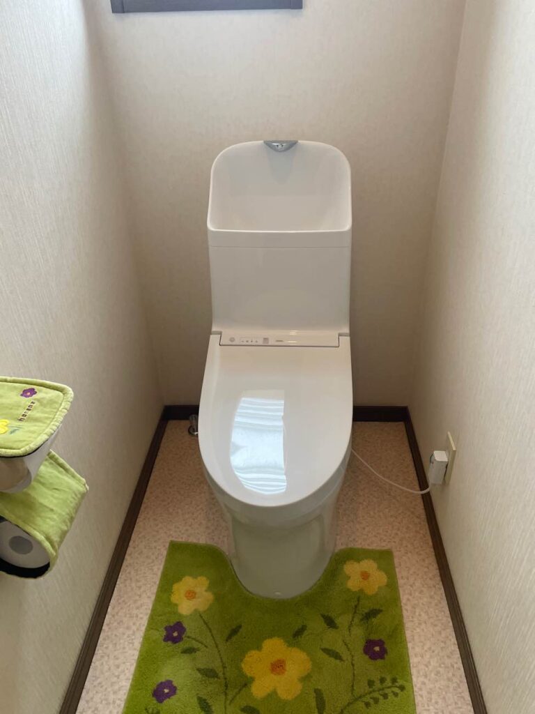 【山梨 リフォーム】トイレ取替工事AFTER画像