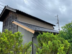 【山梨のリフォーム工事】倉庫屋根一部修繕方法