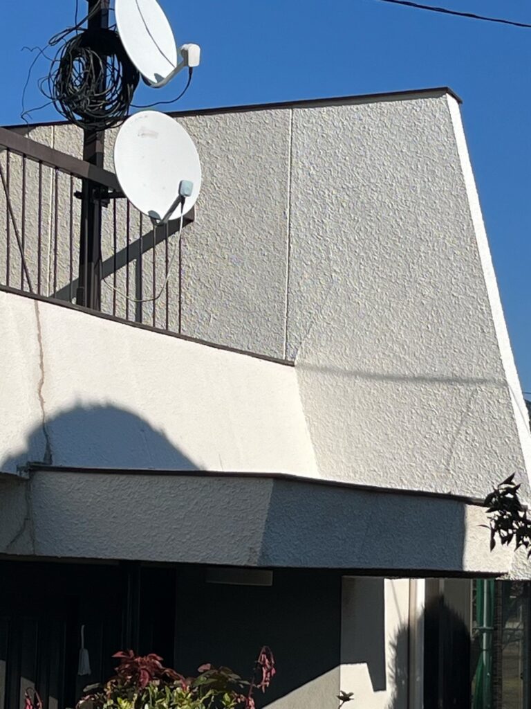 [山梨 リフォーム]玄関上部庇改修工事～デイクのリピーター様～AFTER画像