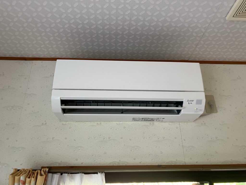 [市川三郷町 リフォーム]エアコン取り換え工事AFTER画像