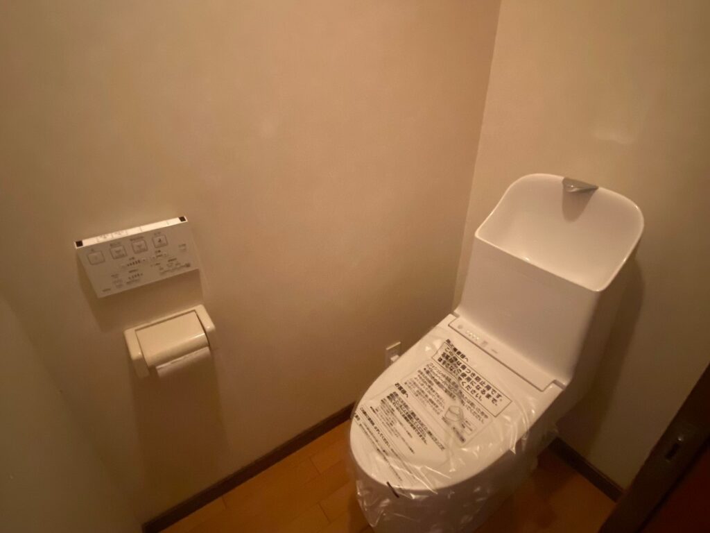 [山梨県]トイレ取替工事｜水漏れのお悩みから取替工事で大満足AFTER画像