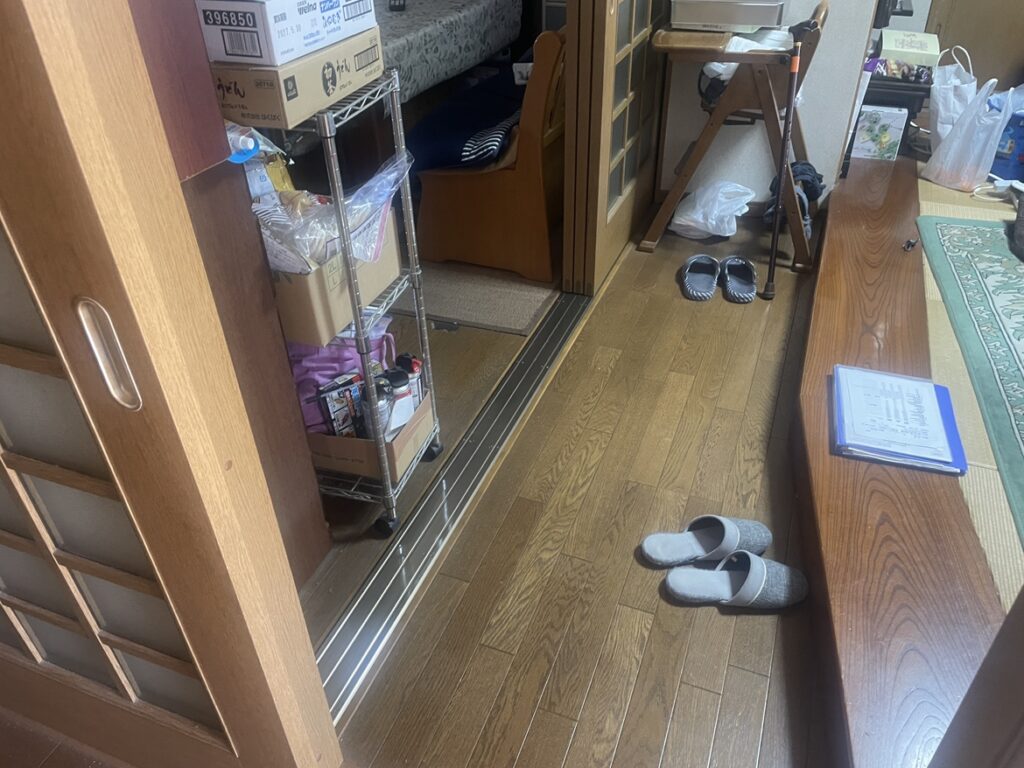 [笛吹市]リビング既存引き戸レール＆ローラー取替工事AFTER画像