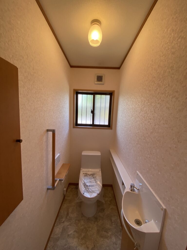 [山梨市]トイレ取替工事AFTER画像