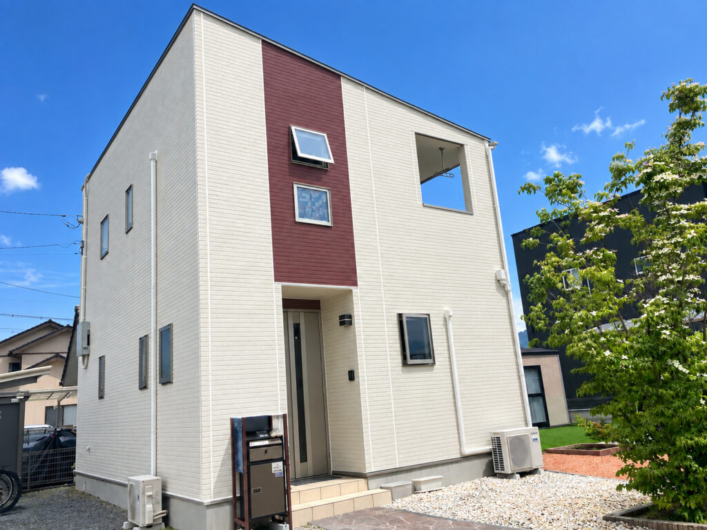 【南アルプス市のコーキング工事】定期点検で気づいた劣化を補修！長持ちするシーリング材をご提案｜費用60万円・工期10日間AFTER画像