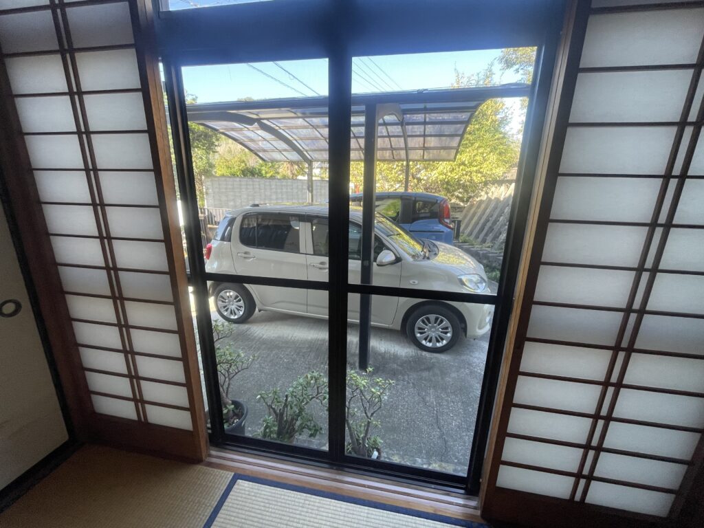 【南アルプス市の網戸張替】12ヶ所をまとめて交換！虫やヤモリの侵入にお困りの住宅をリフォームAFTER画像